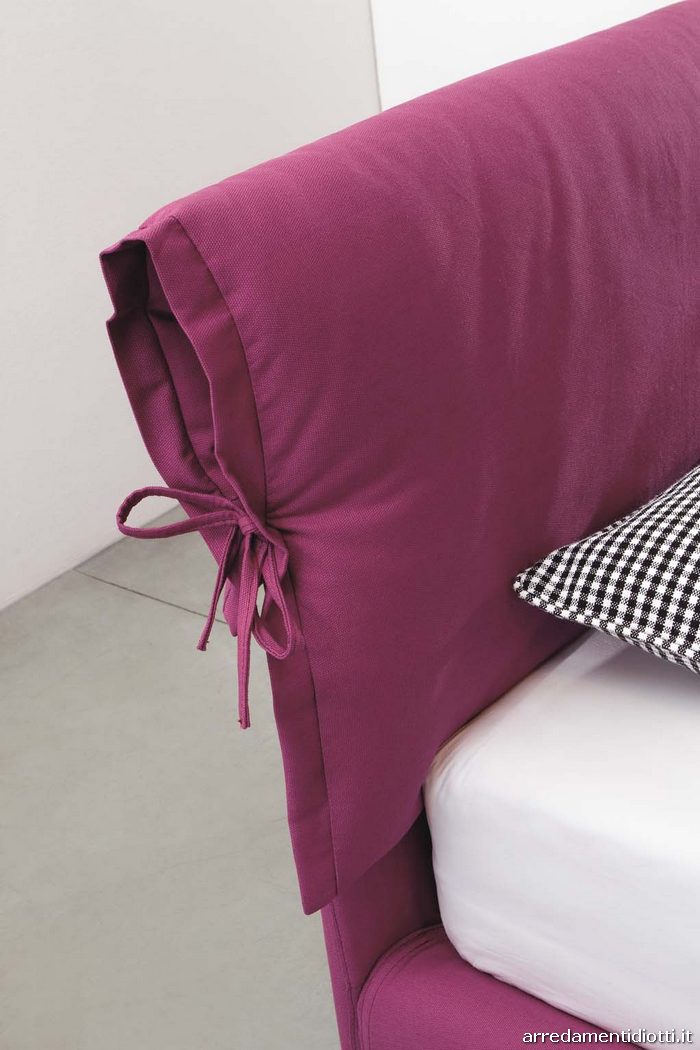 Letto tessile singolo vivian con fiocchetti sulla testata diotti ...
