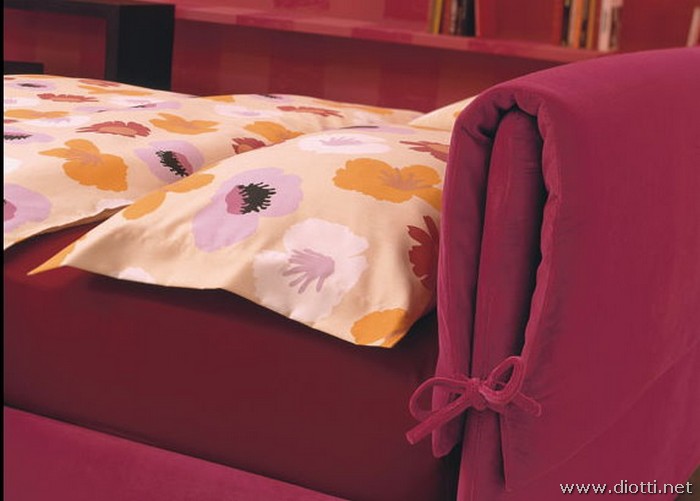Vivian textile bed headboard ribbons detail