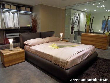 Astor letto imbottito in ecopelle Comodo gruppo letto noce