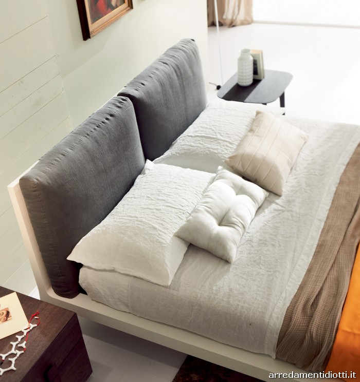 Copri Testata Letto In Ecopelle / Letto Dorian in legno con cuscini imbottiti - DIOTTI A&F ... / Usa un gancio per testate.