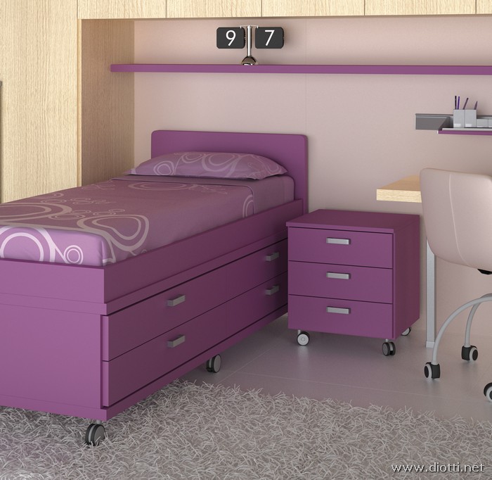 Young-cameretta-fucsia-letto-comodino-ruote-big