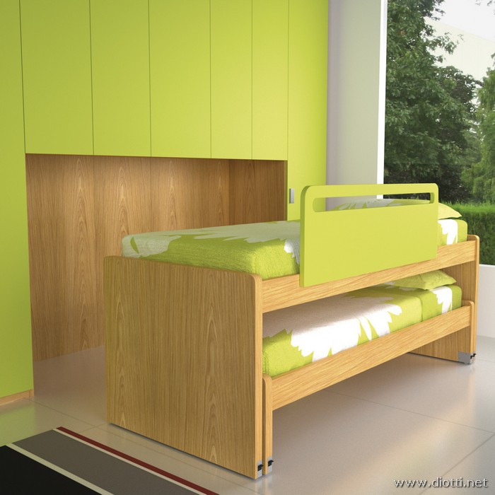 Young-armadio-ponte-laccato-verde-aperti-big