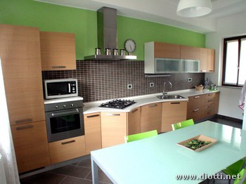 Sfera light oak kitchen Cerro Maggiore 1